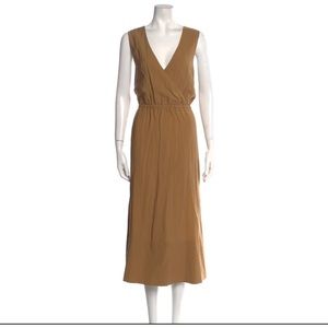 EUC Vince V neck Dress